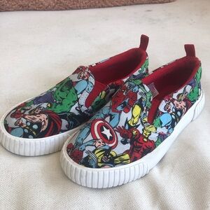Boys Marvel slip on sneakers
